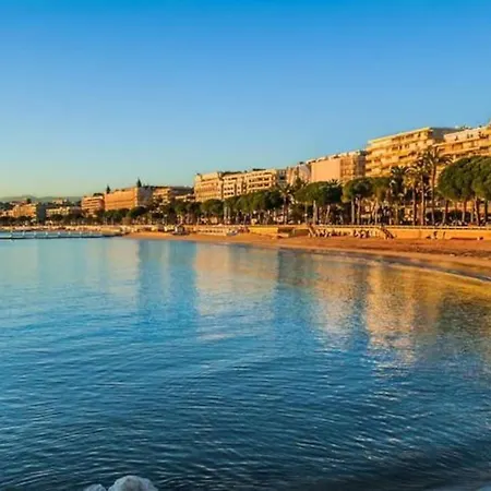 Appartement 2 Bedrooms Seafront