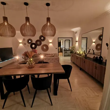 2 Bedrooms Seafront * 戛纳
