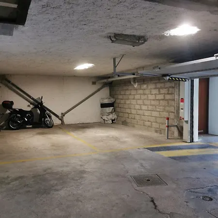 2 Bedrooms Seafront *