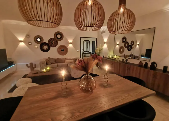 2 Bedrooms Seafront Apartamento *