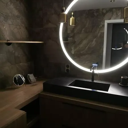 2 Bedrooms Seafront Апартаменты