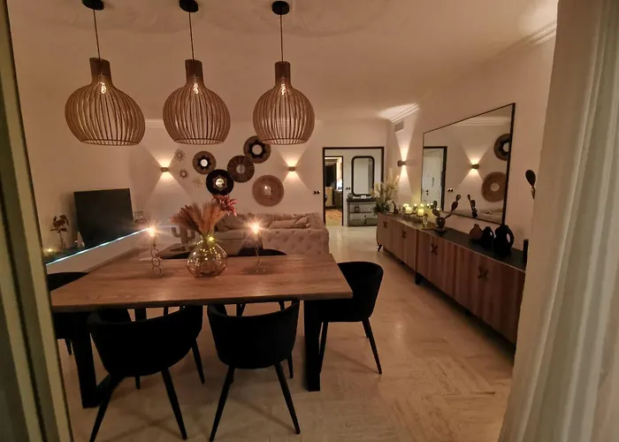 2 Bedrooms Seafront * كان