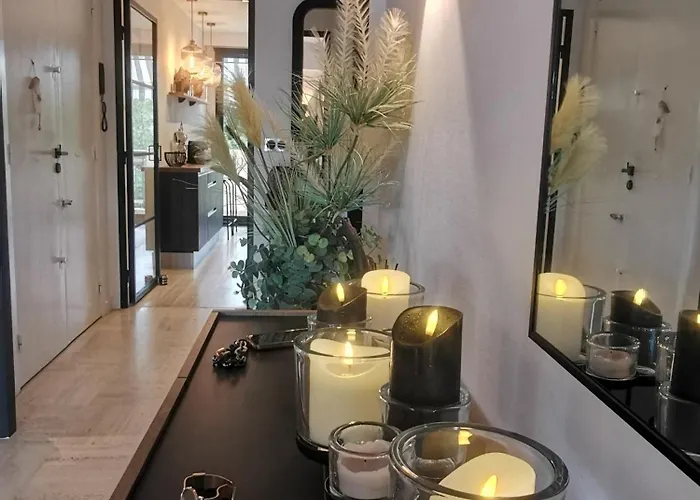 2 Bedrooms Seafront كان
