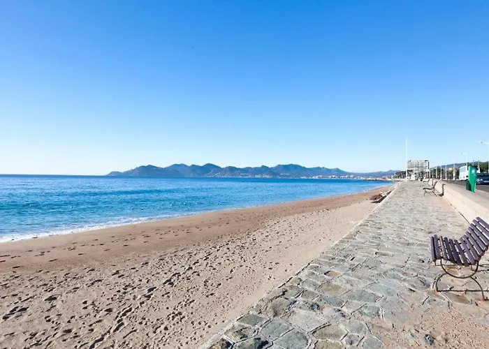 شقة 2 Bedrooms Seafront *